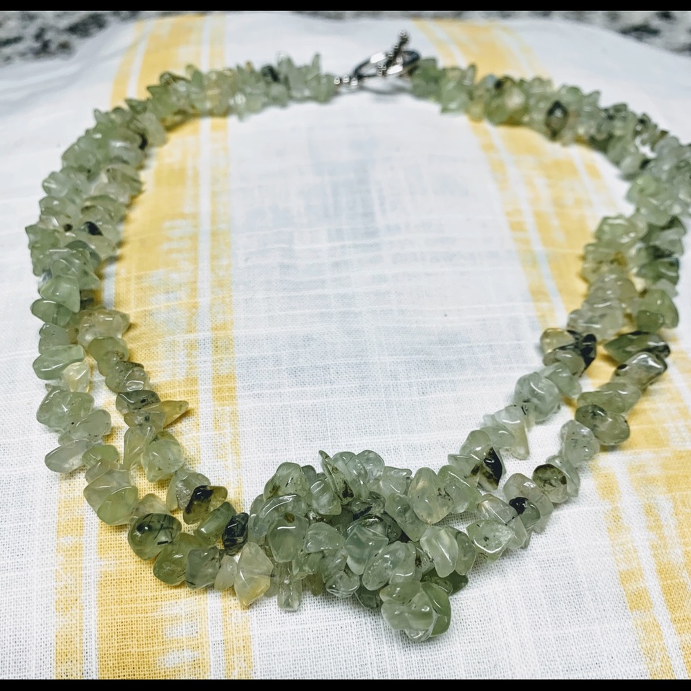 Handcrafted Aventurine love-knot choker